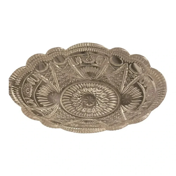 Vintage Pressed Glass Bowl - Picture 2 of 3